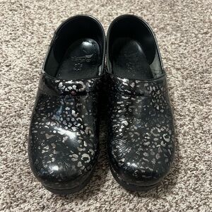 Dansko Clogs size 39